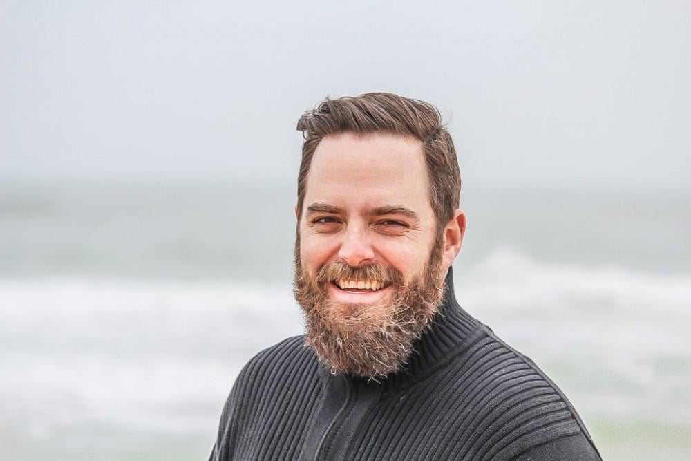 PRP Therapy: A Promising Way to Regrow Your Hair — clinical photograph published by Hudson Face & Eye