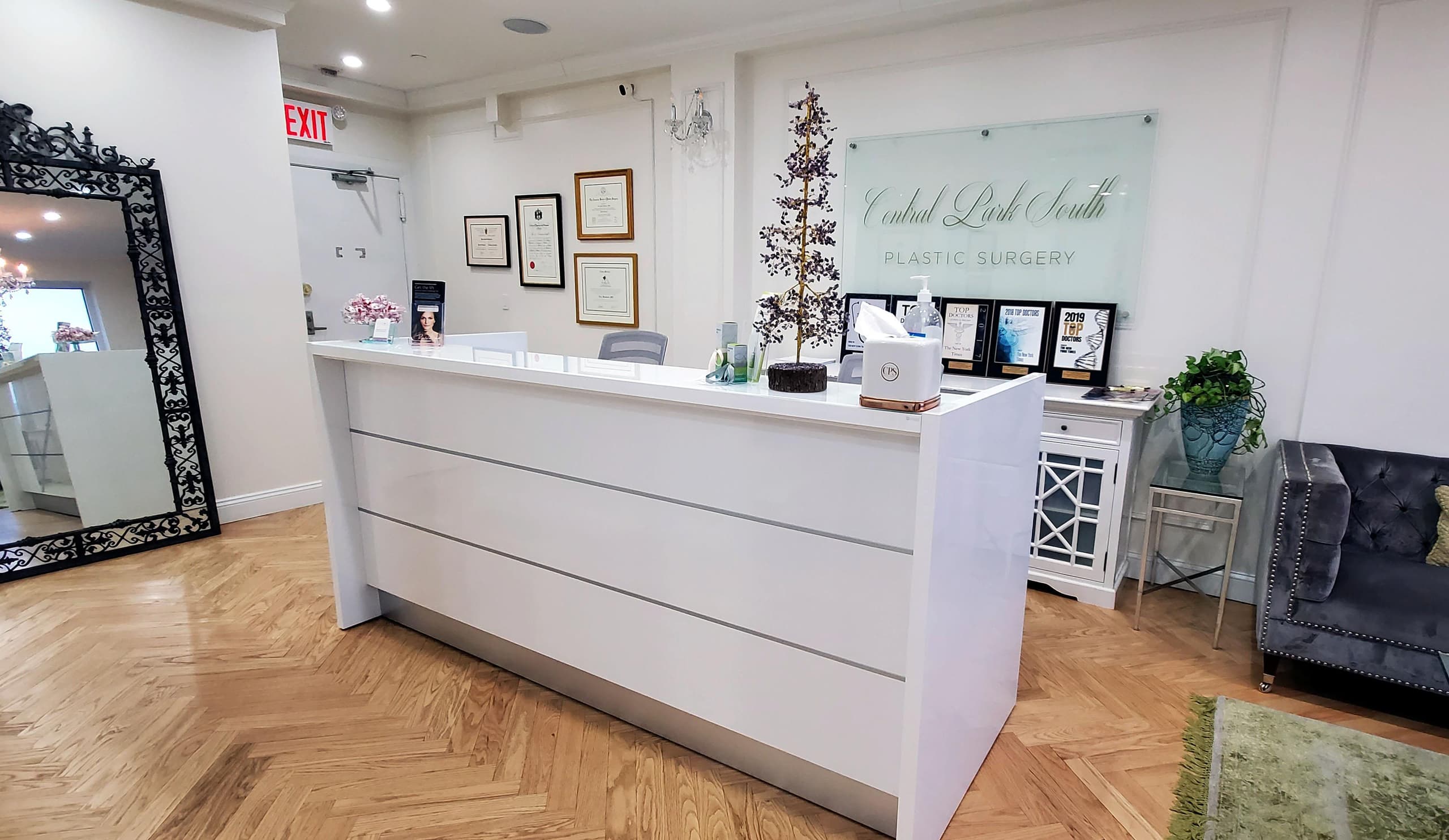The reception area and consultation desk at Hudson Face & Eye, New York