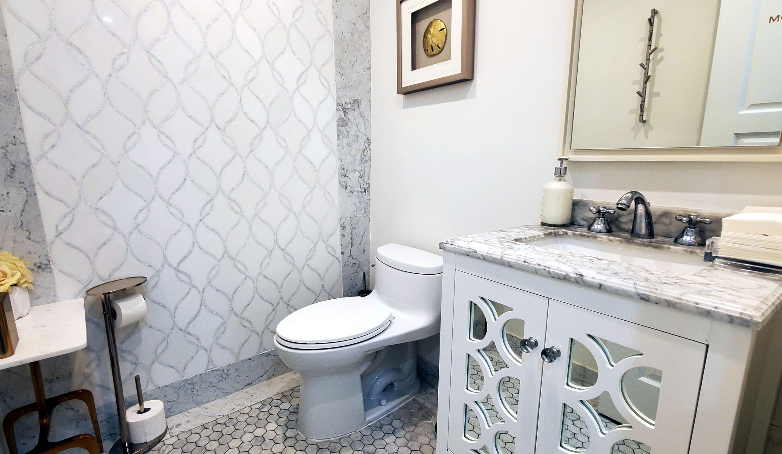 The patient washroom at Hudson Face & Eye, 30 Central Park South